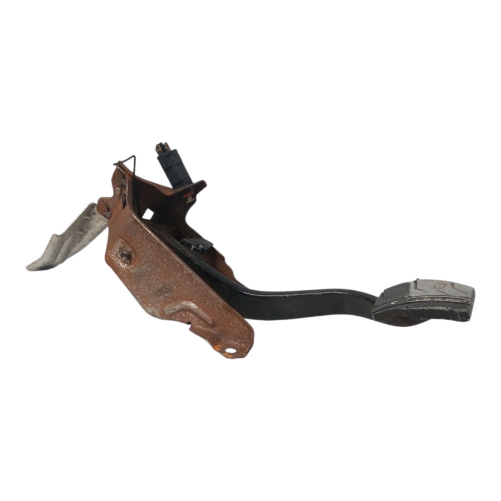 Pedal Embreagem Mitsubishi Outlander 2015 1