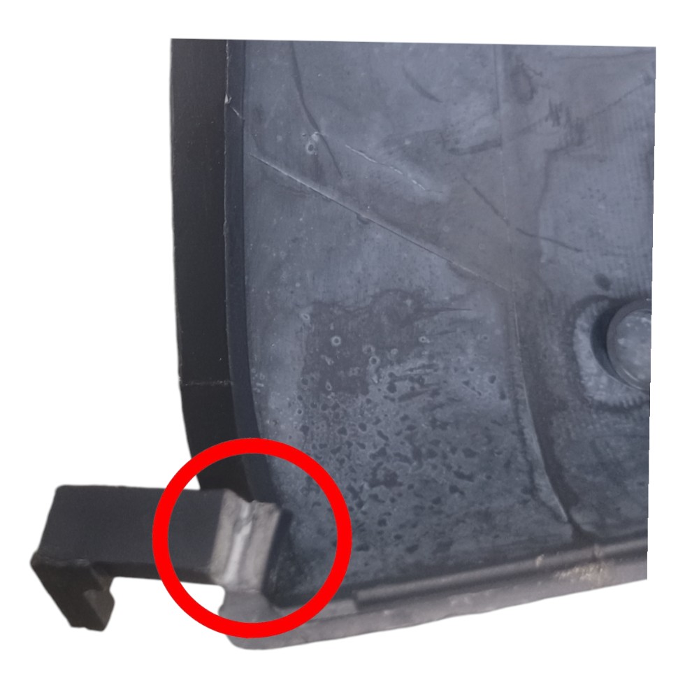 Moldura superior coluna direção Renault clio 2004 *detalhe 4