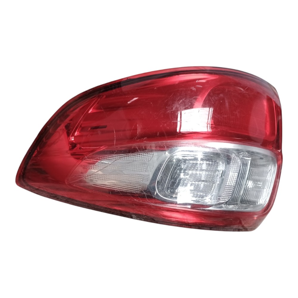 Lanterna Traseira Direita Fiat Strada 2014 A 2019 *detalhes 1
