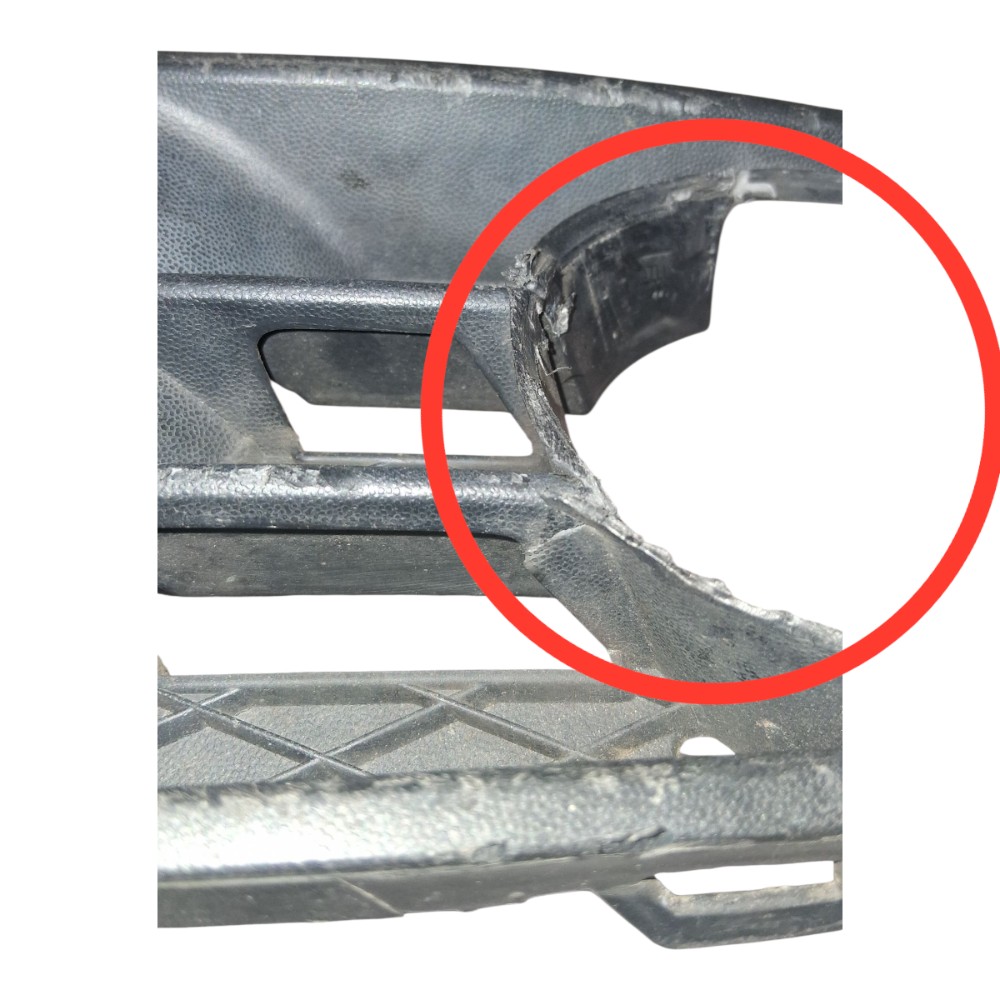 Moldura Grade Farol Milha Esquerdo Polo 2012 E 2015 *detalhe Preto Esquerdo 6