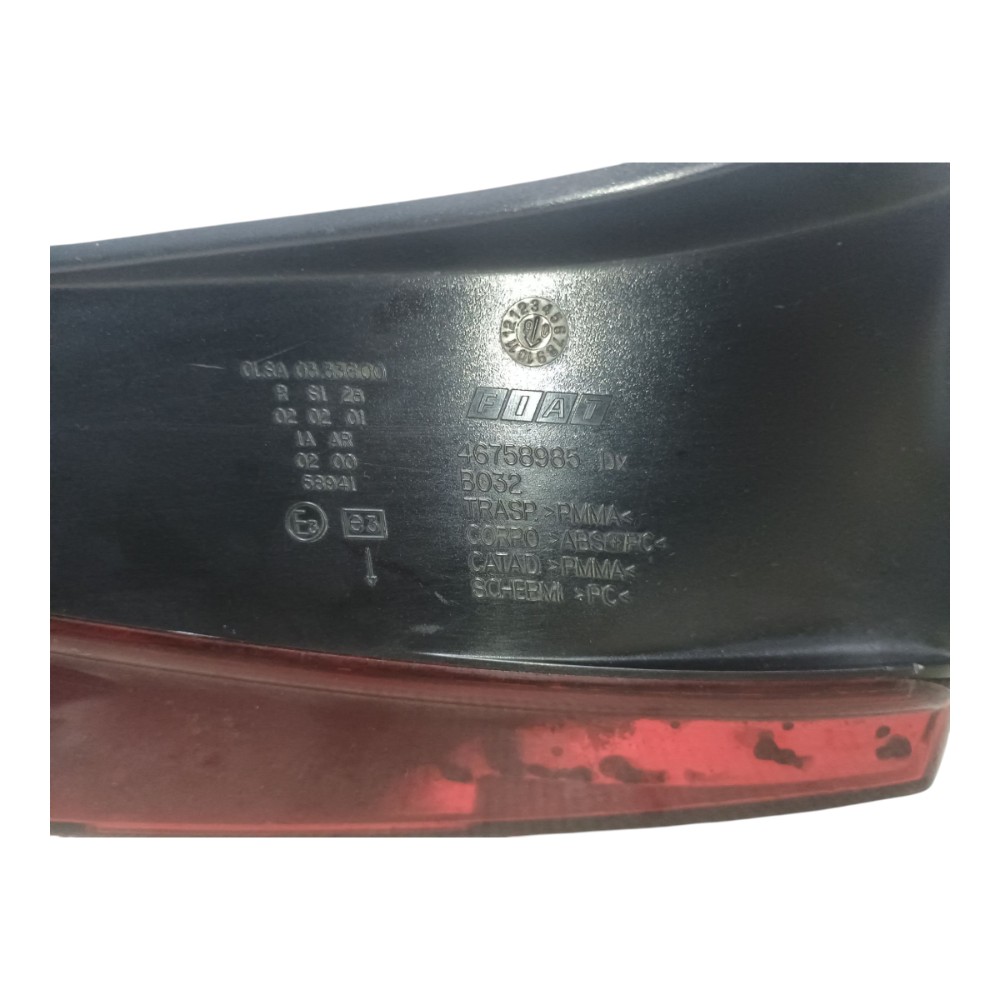Lanterna Direita Fiat Stilo 2007 *detalhe  Direito/passageiro 7