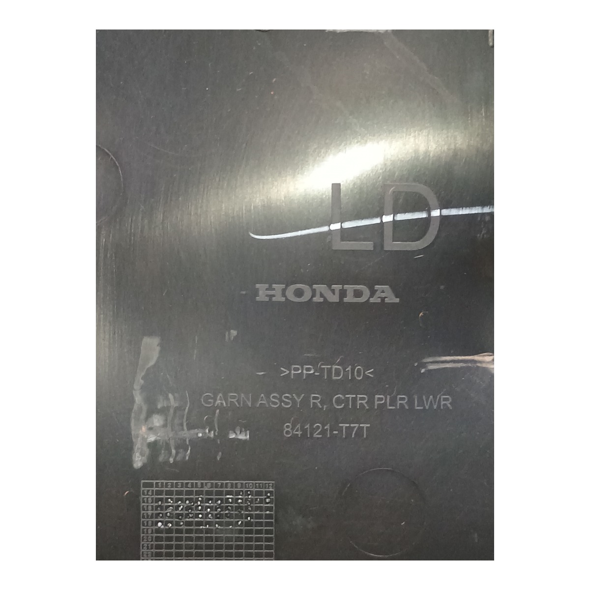 Moldura Coluna Central Direita Honda Hr-v 2018  C/detalhes 9
