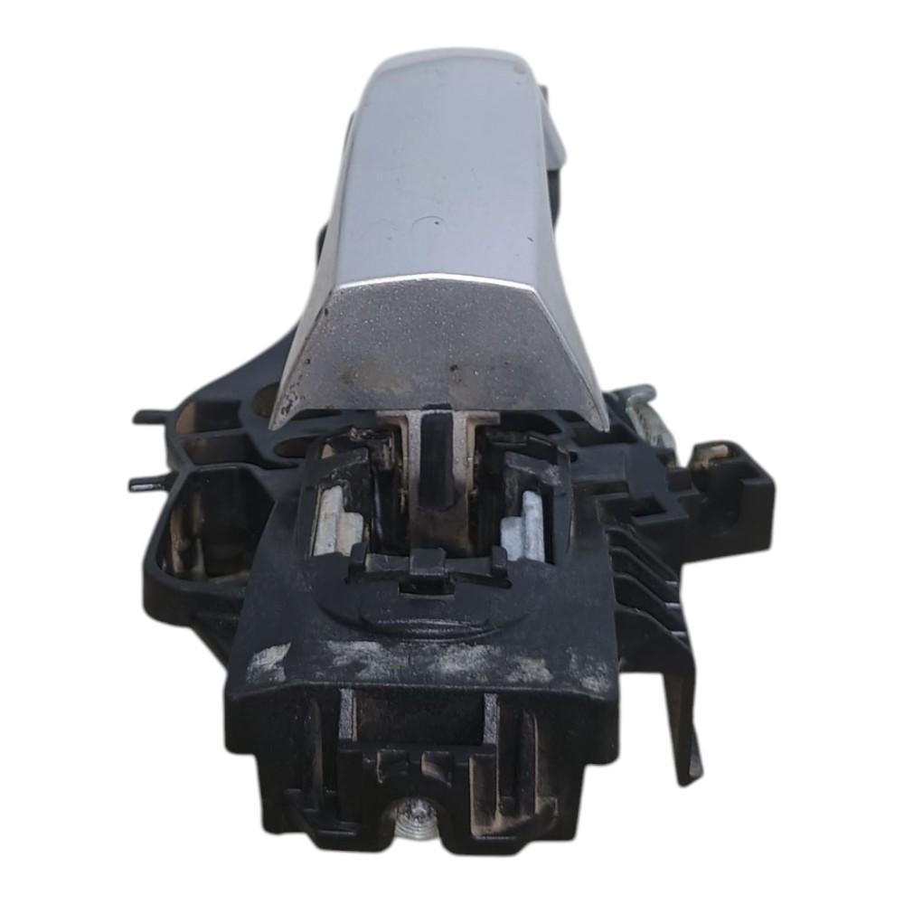 Maçaneta Externa Porta Tras Esq Ford New Fiesta sedan  2011 A 2013 Prata Traseira 6
