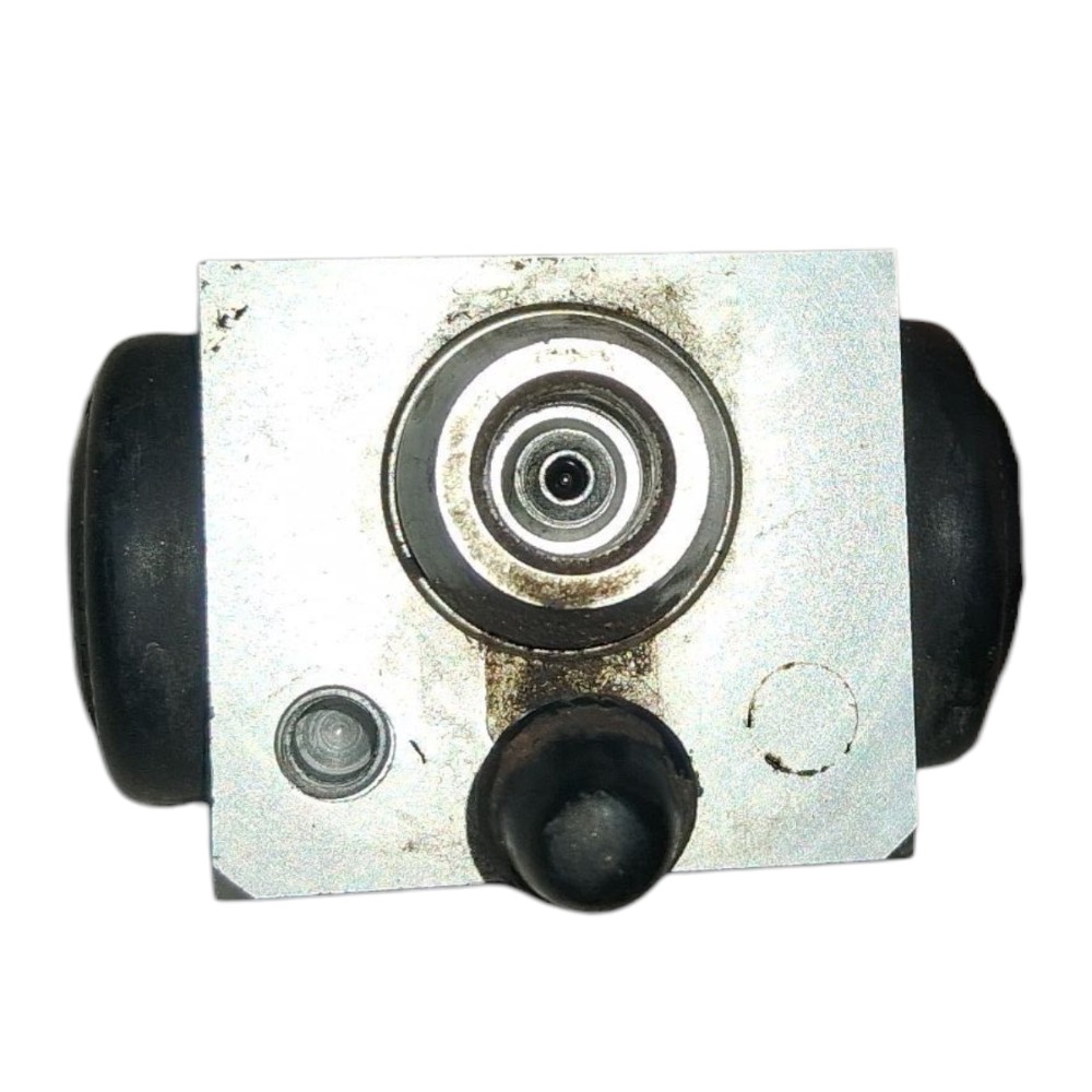 Cilindro roda traseira direita Toyota Yaris SD 2021 3