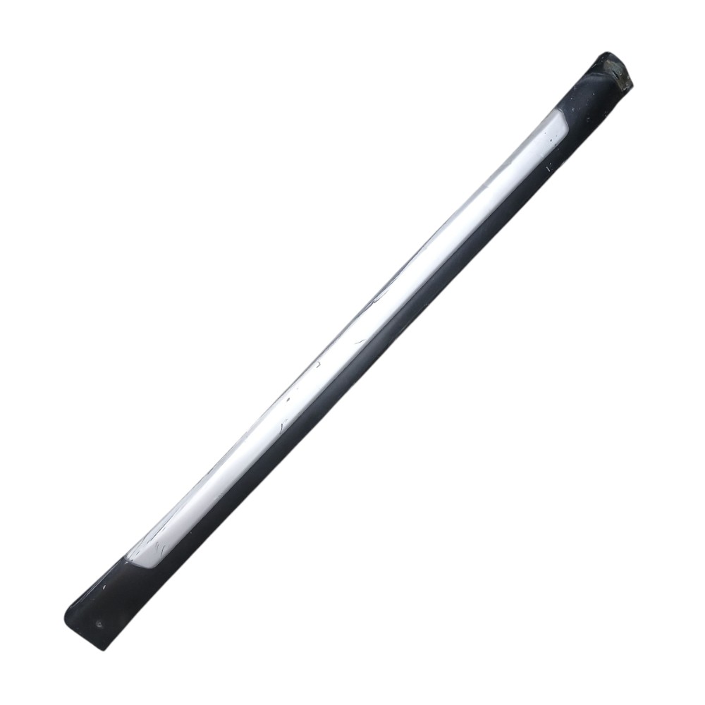 Spoiler Lateral Esq Fiat Idea Attractive 1.4 2013 *detalhes Preto Prata 2