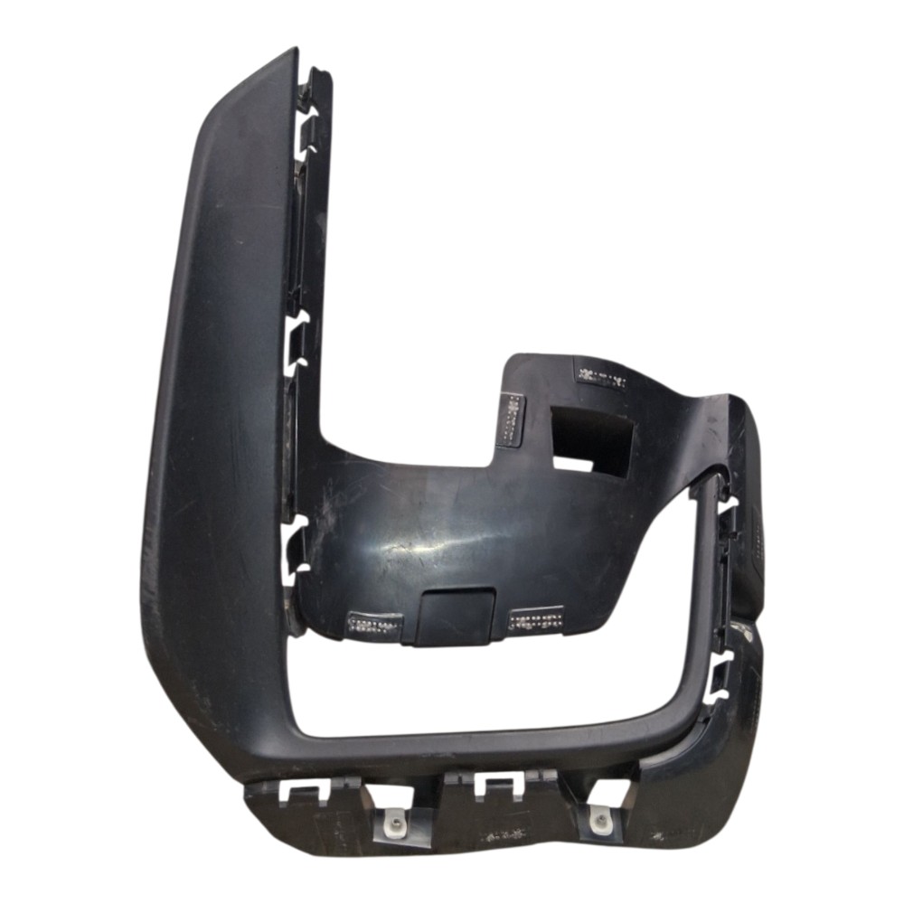 Moldura Grade Farol Milha Esquerdo Tracker 2023 *detalhes Preto Esquerdo
