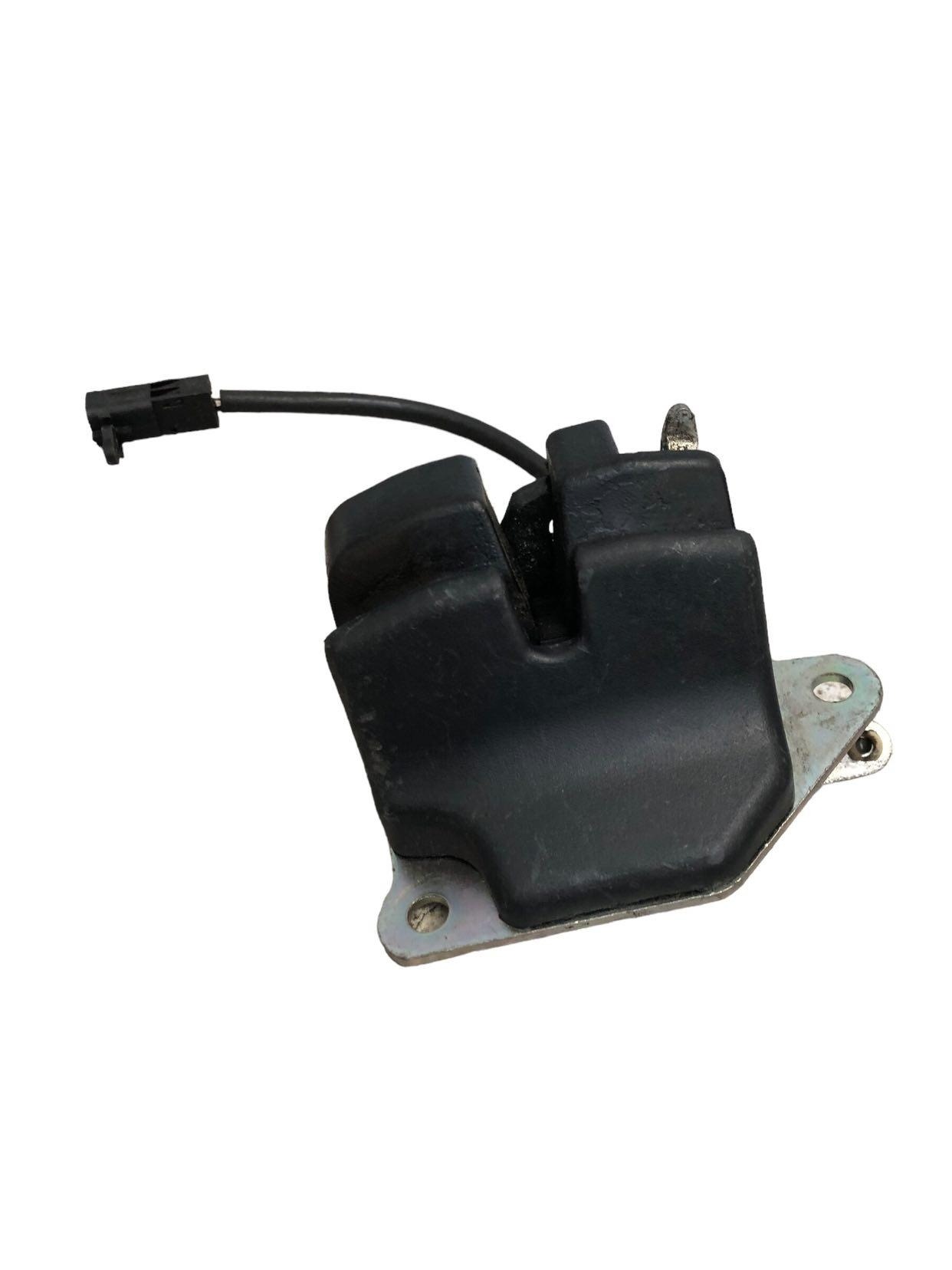 Fechadura Tampa Traseira Fiat Punto Essence 2011 1