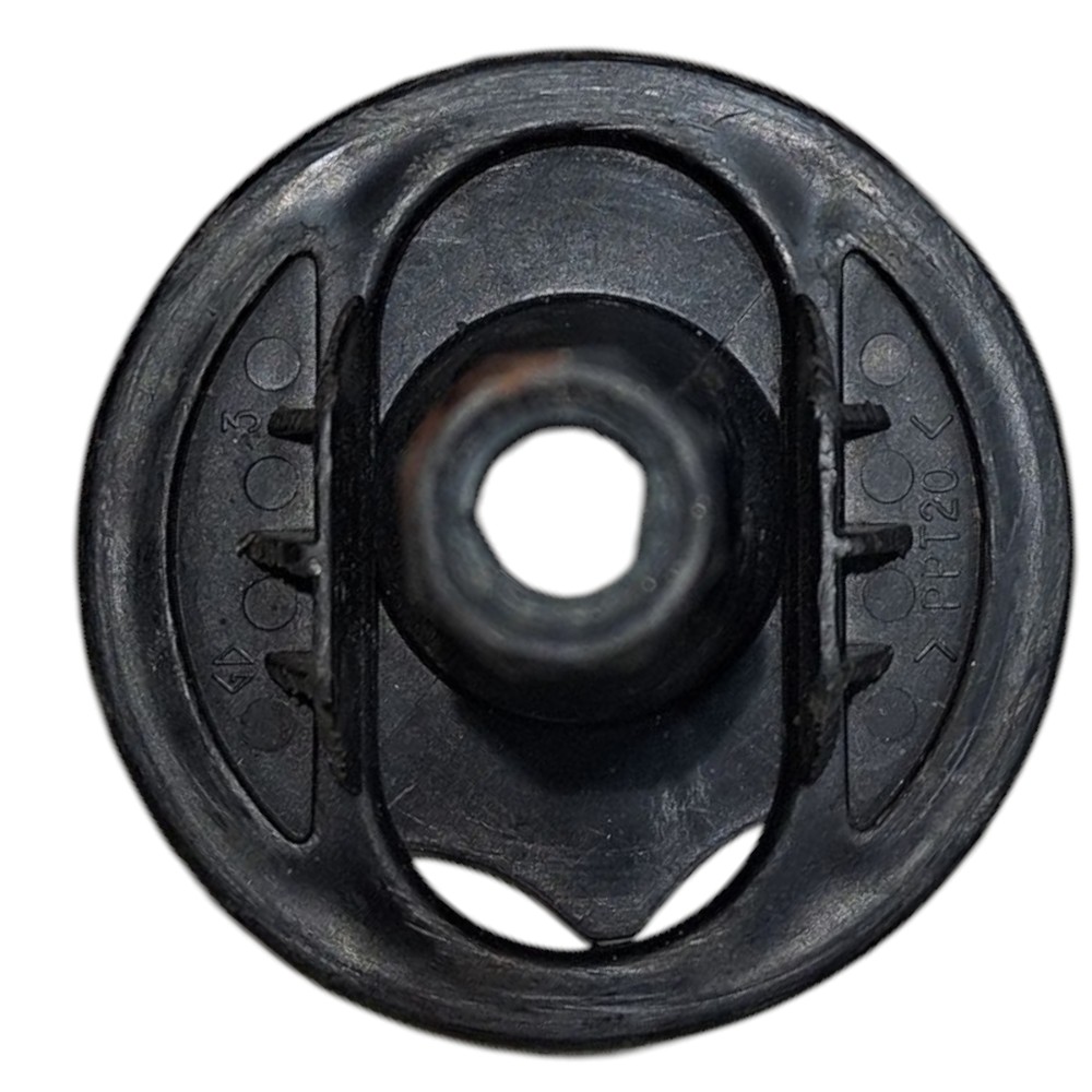 Porca Parafuso Fixação Estepe Renault Clio 2008 4