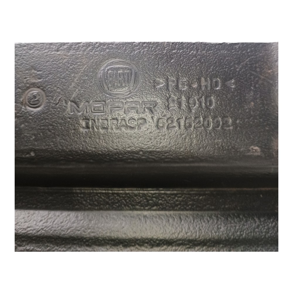 Protetor Interno Tampa Traseira Fiat Strada 2023 Com Detalhe 4