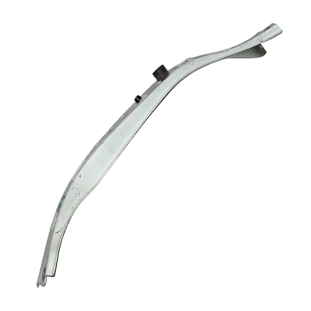 Suporte farol esquerdo Toyota Yaris SD 2021 3