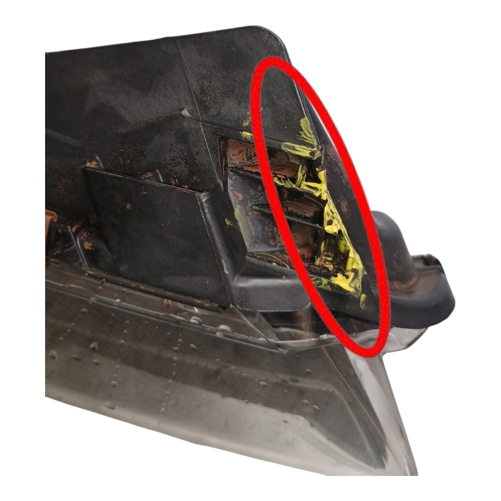 Farol Direito Fiat Strada Endurance 2023 Com Detalhe Direito/passageiro 7
