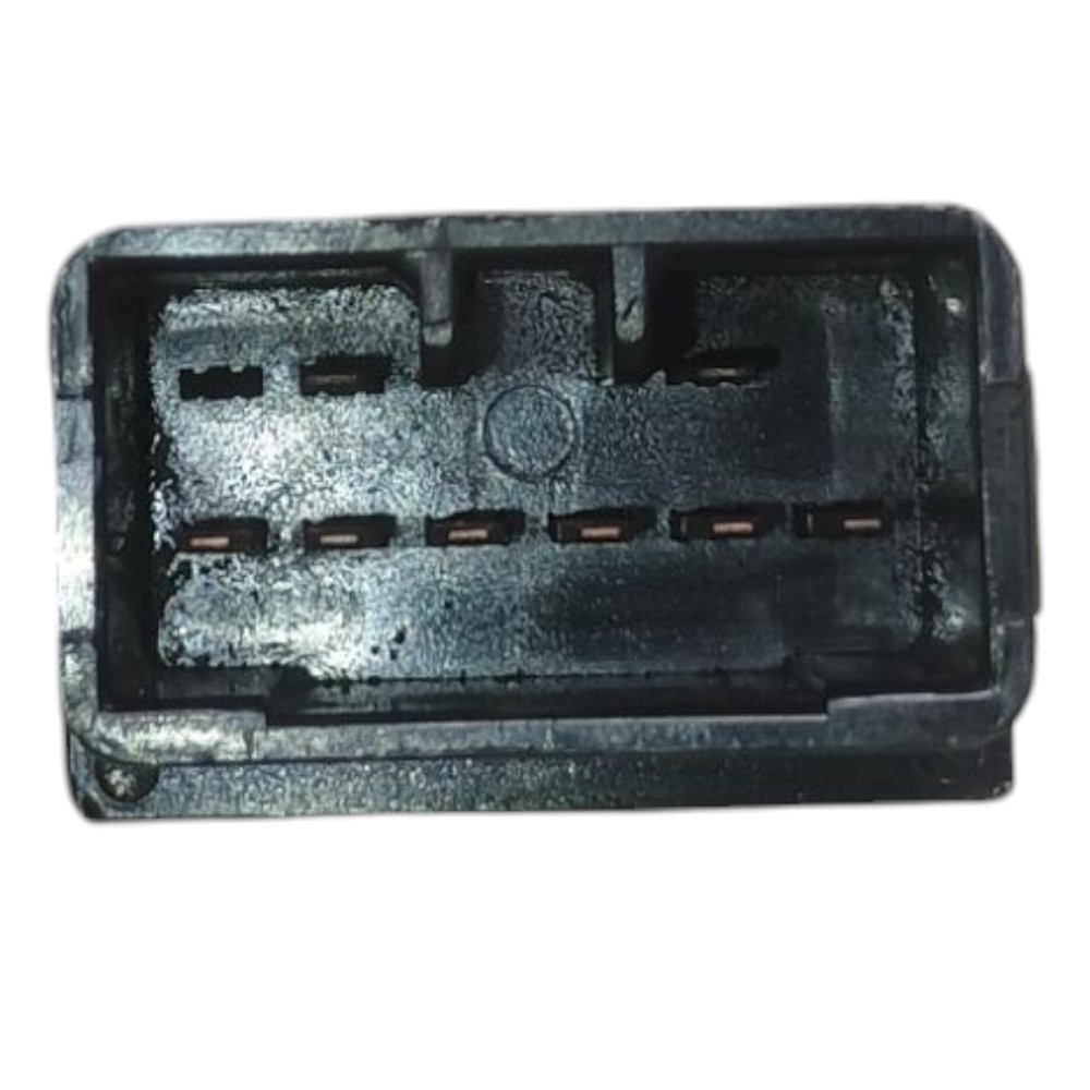 Botão Pisca Alerta Hyundai Tucson 2005 À 2015 7
