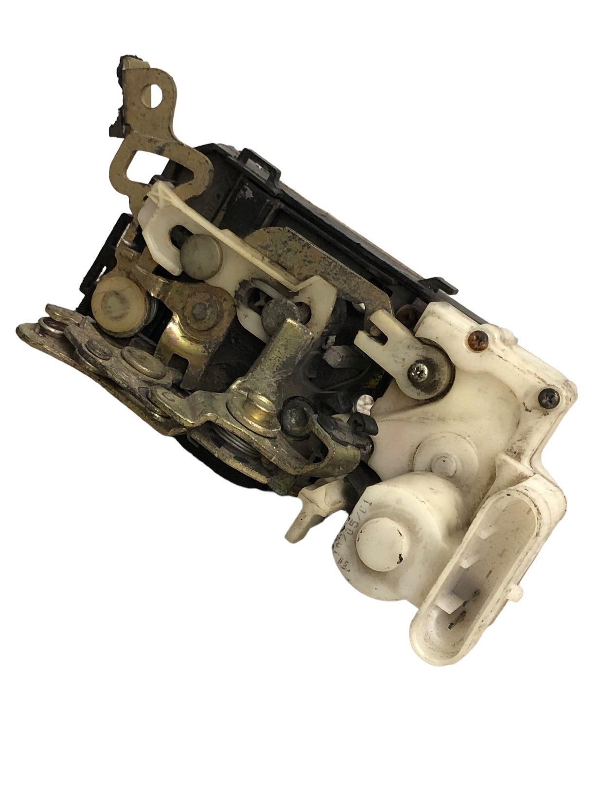 Fechadura Traseira Esquerda Fiat Palio Weekend Elx 2001 2