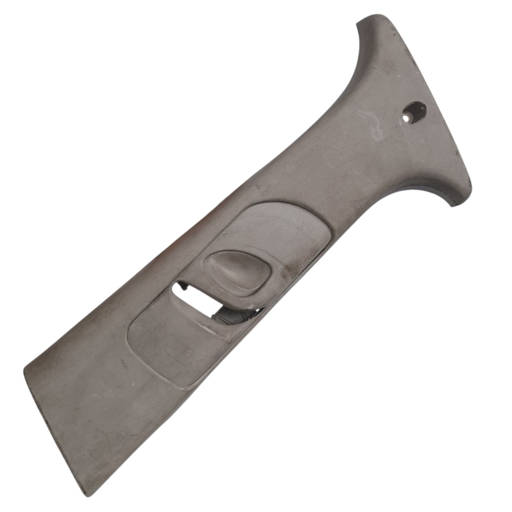 Moldura Coluna Lateral Esquerda Gm Corsa Maxx 2002 À 2007 1