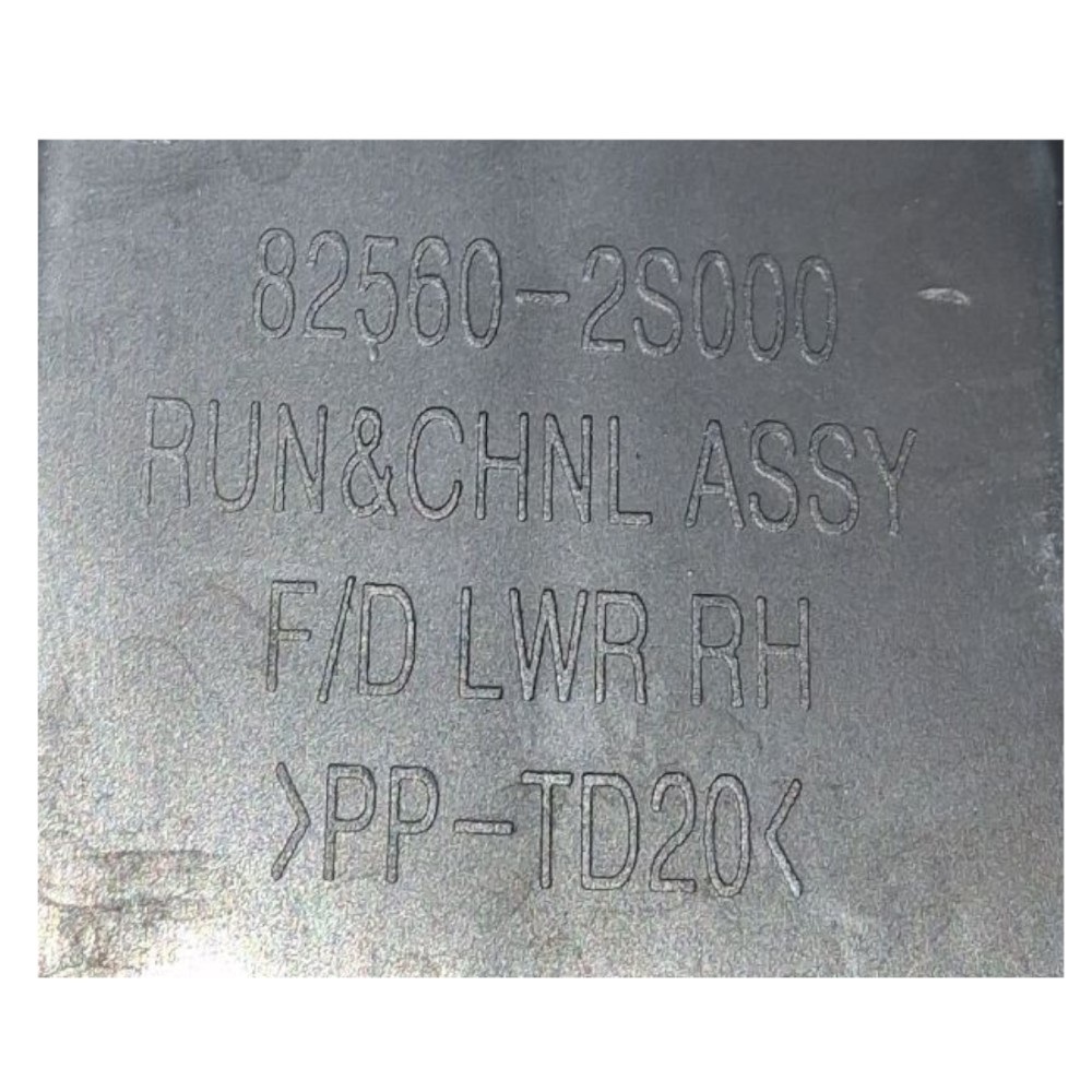 Guia Vidro Porta Diant Direita Hyundai Ix35 2014 825602s000 Preto 7
