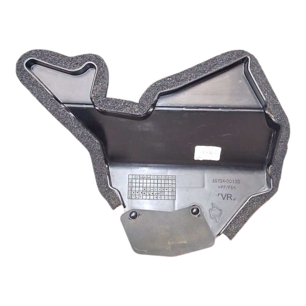 Defletor direito churrasqueira Toyota Yaris 2021 557340D130