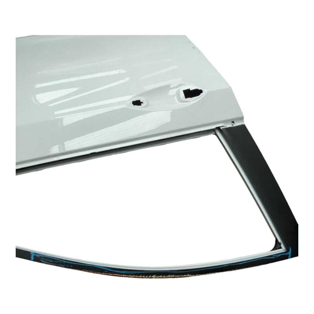 Porta dianteira direita CHEVROLET TRACKER 2023