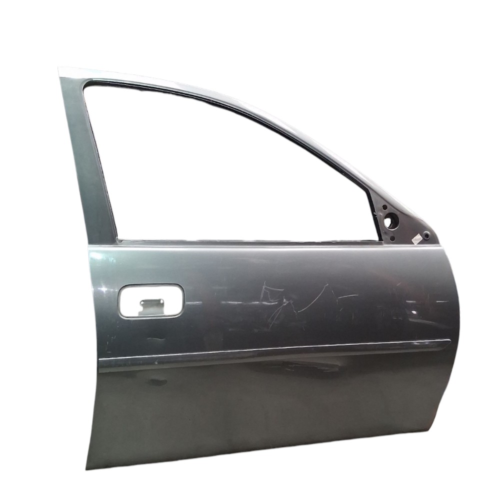 Porta Dianteira Direita Gm Classic 1.0 2012 *detalhes Dianteira Direita Cinza