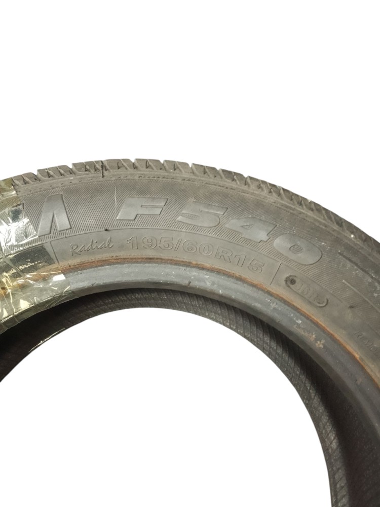 Pneu 195/60r15