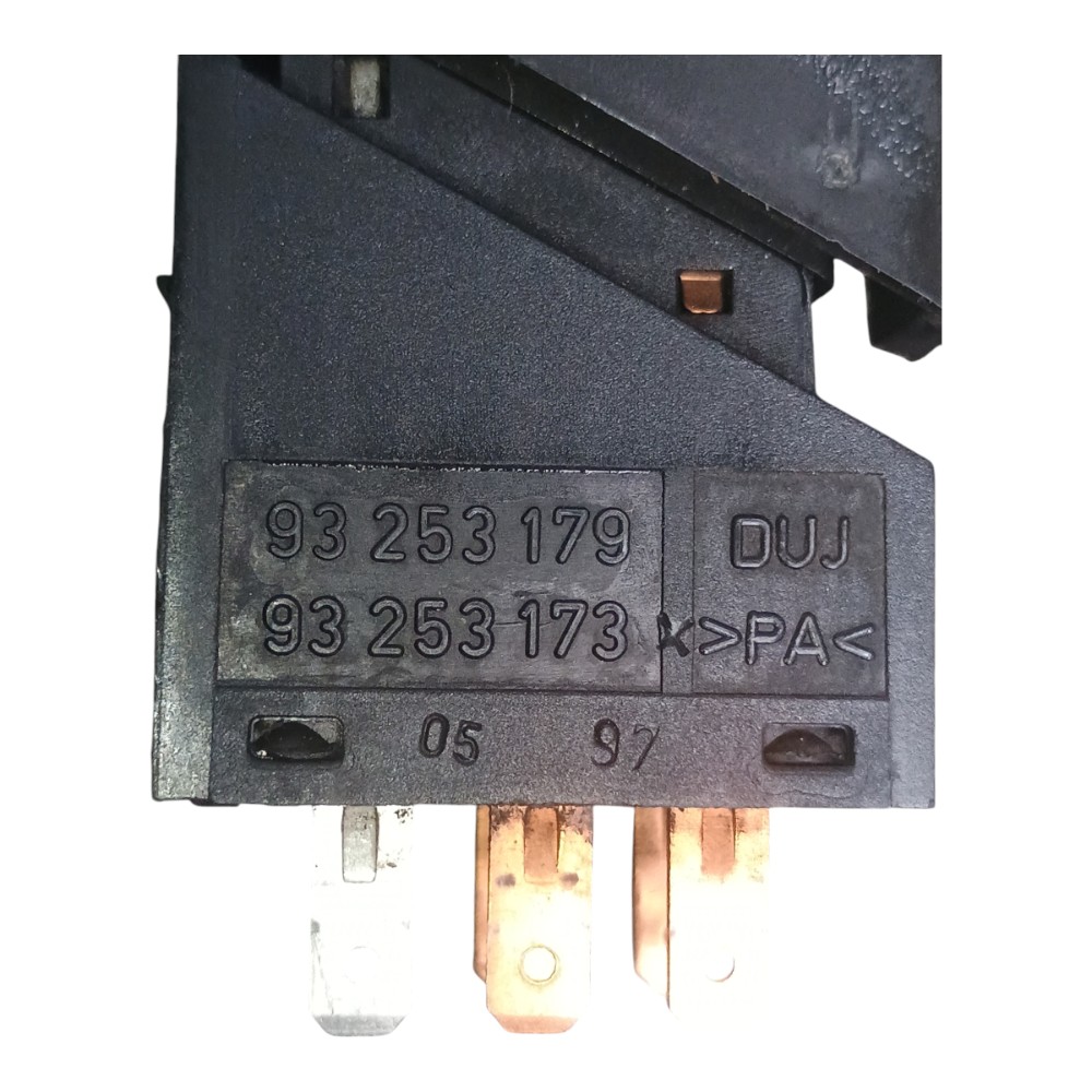Botão Pisca Alerta Gm Corsa 1998 *detalhe 7