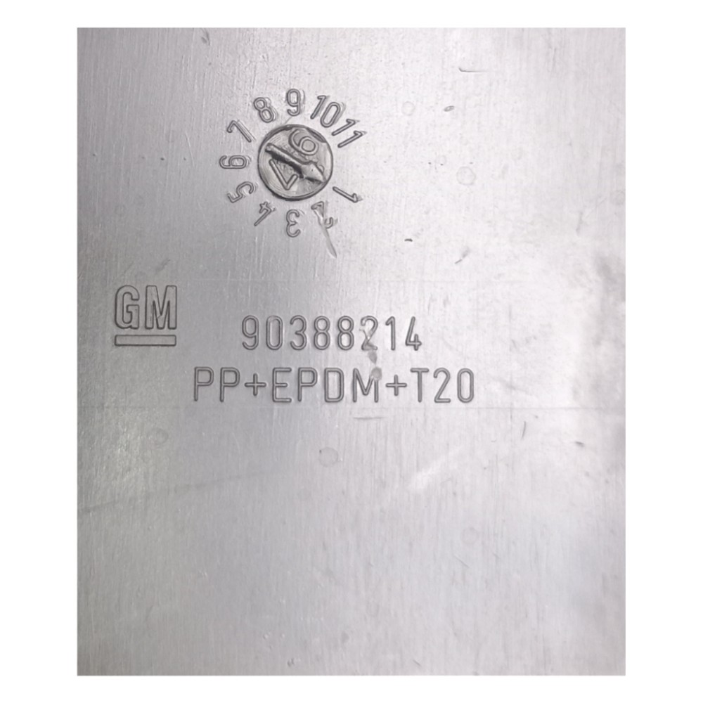 Acabamento Direito Porta Malas Gm Corsa 1994 A 2001 4