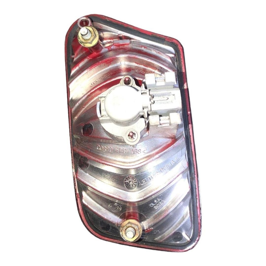 Lanterna Tampa Traseira Direita Fiat Stilo 2004 4
