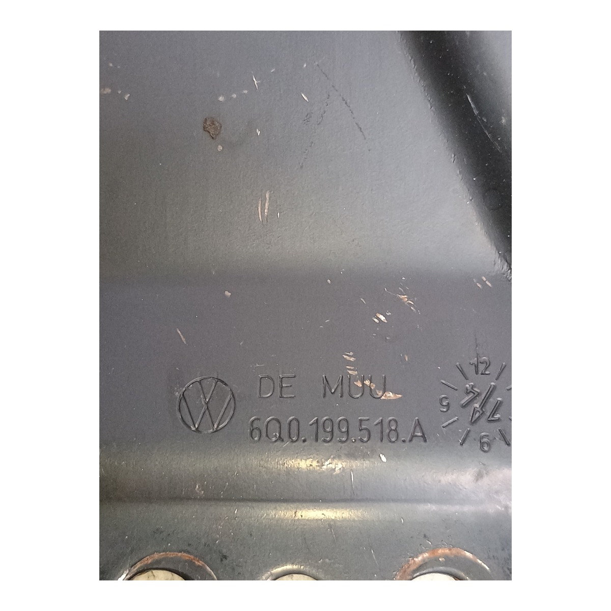 Suporte Quadro Suspensão Direito Vw Gol 1999/2010 6q0199518a 4