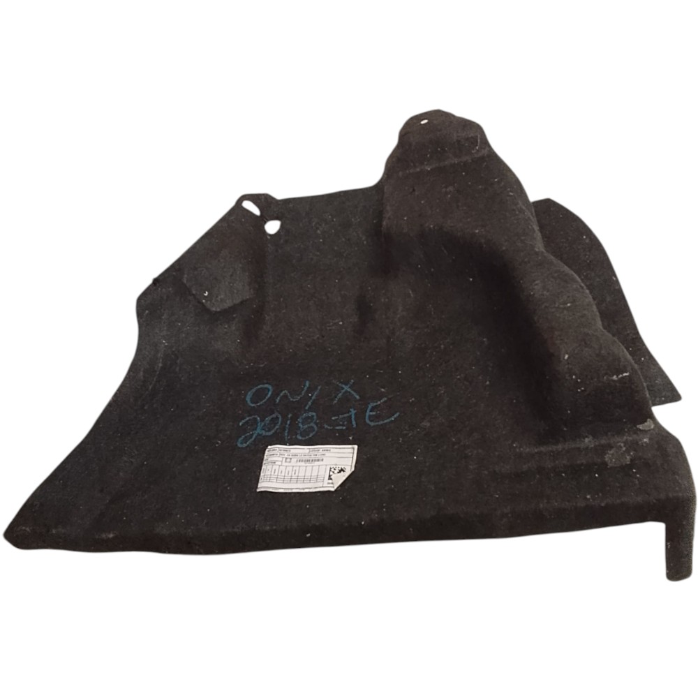 Carpete Porta Malas Lado Esquerdo Gm Onix Ltz 1.4 2019 70 M 60 M 3