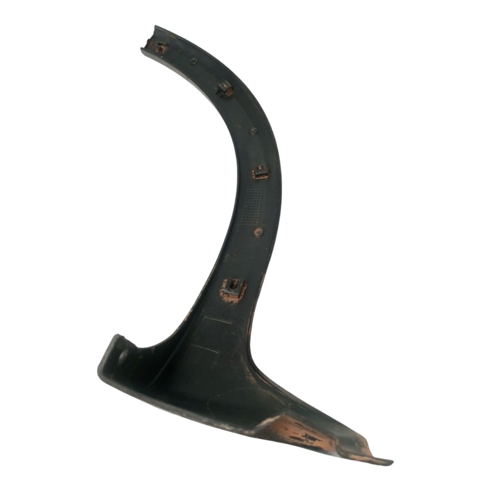 Moldura Do Para Lama Tras Esq Chevrolet Corsa Sedan 2004 3