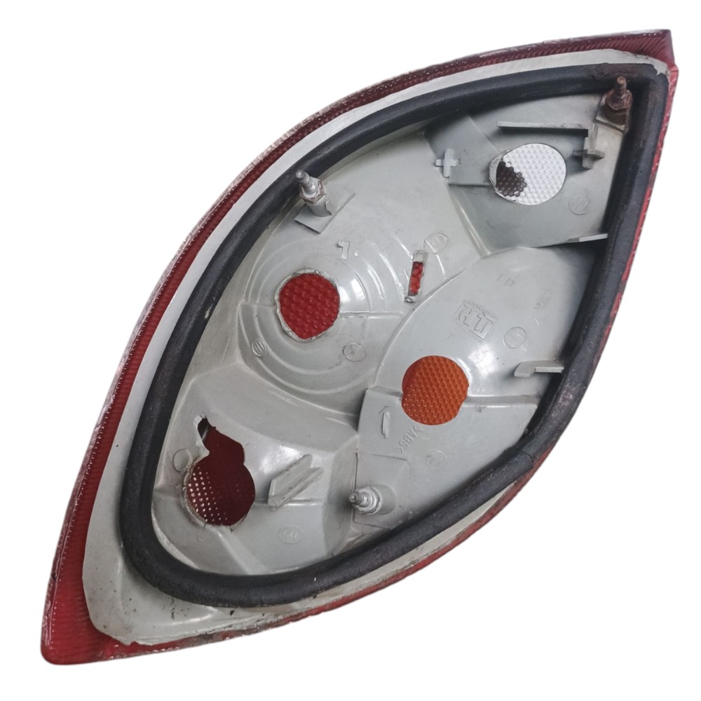 Lanterna Traseira Direita Ford Ka Endura 1.0 1997 *detalhes 5