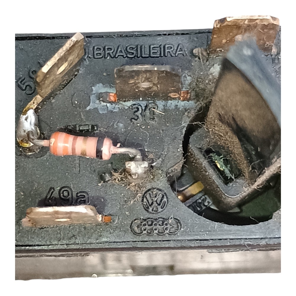 Botão Pisca Alerta Vw Gol 1992 Zbc953235 7