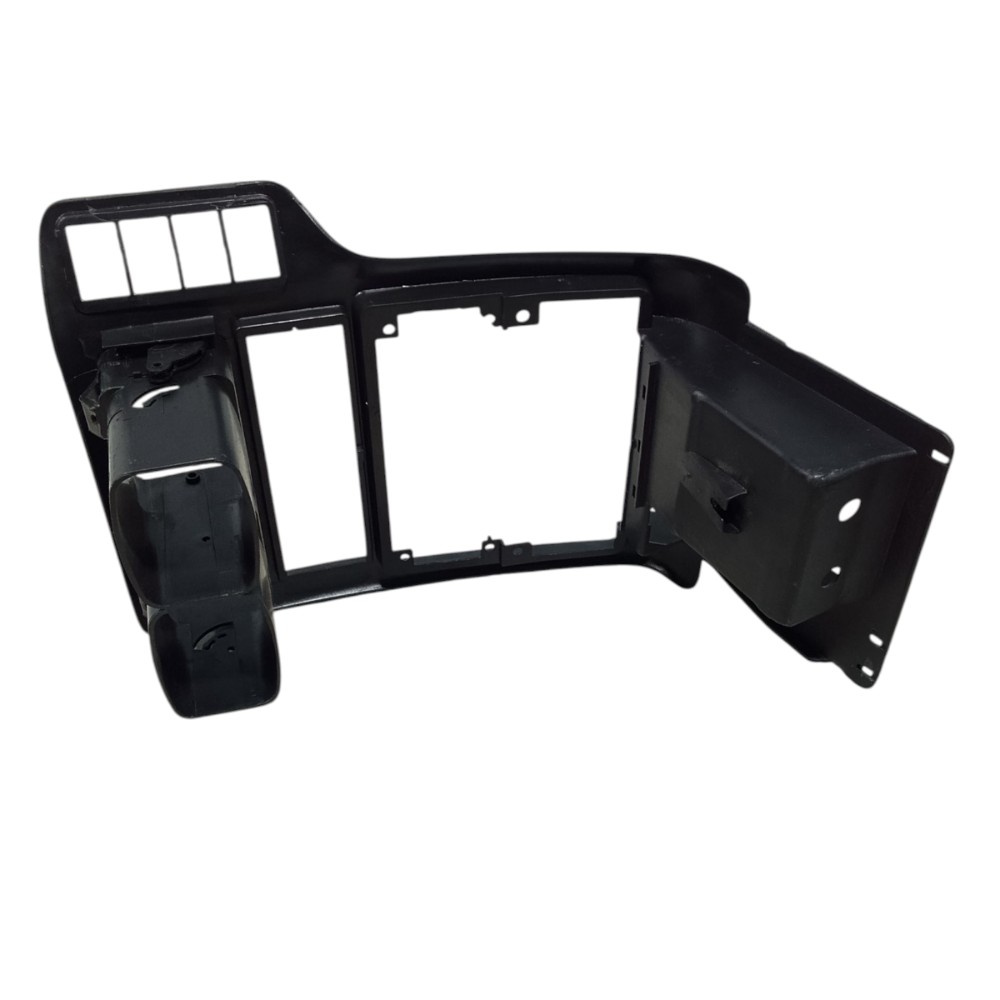 Moldura Central Painel Do Radio Polo Classic E Seat Cordoba 4