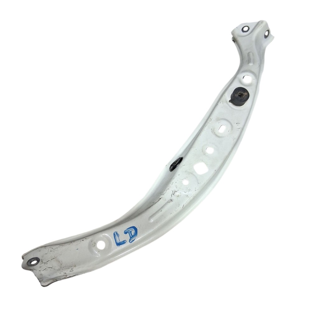 suporte superior farol direito Toyota Yaris SD 2021 1