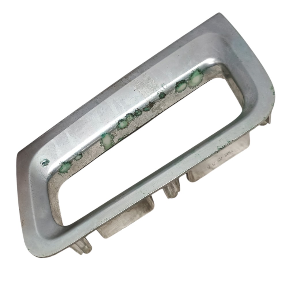 Puxador Forro Porta Diant Direita Gm Captiva 2008 *detalhes  Prata Dianteira 3