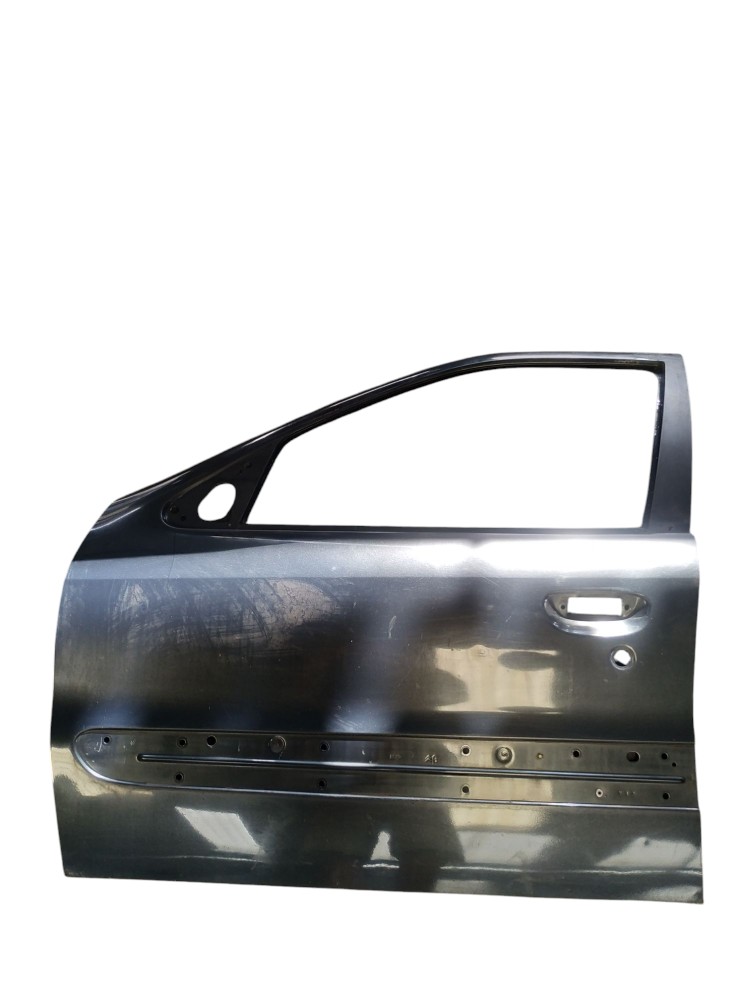 Porta Dianteira Esquerda Citroen Xsara 2001 Com Detalhes 4