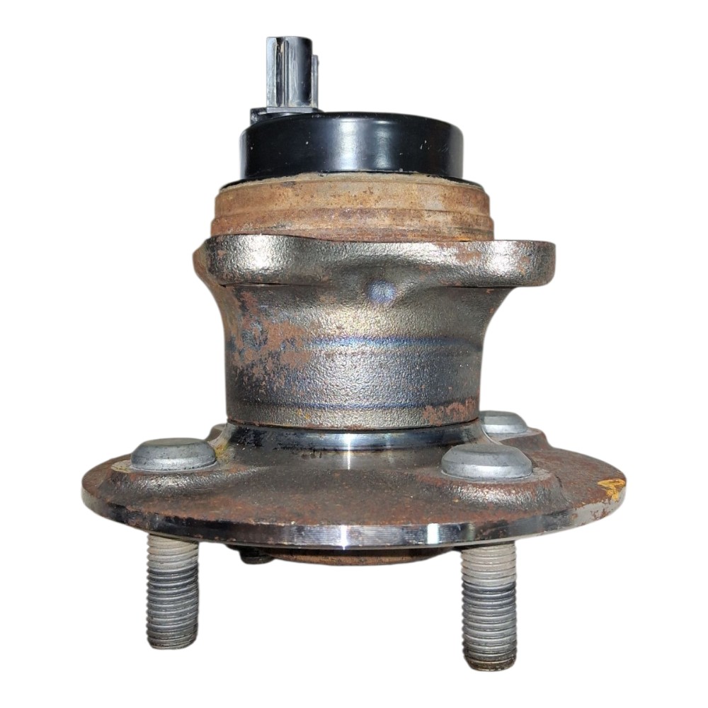 Cubo roda traseira direita Toyota Yaris SD 2021 4