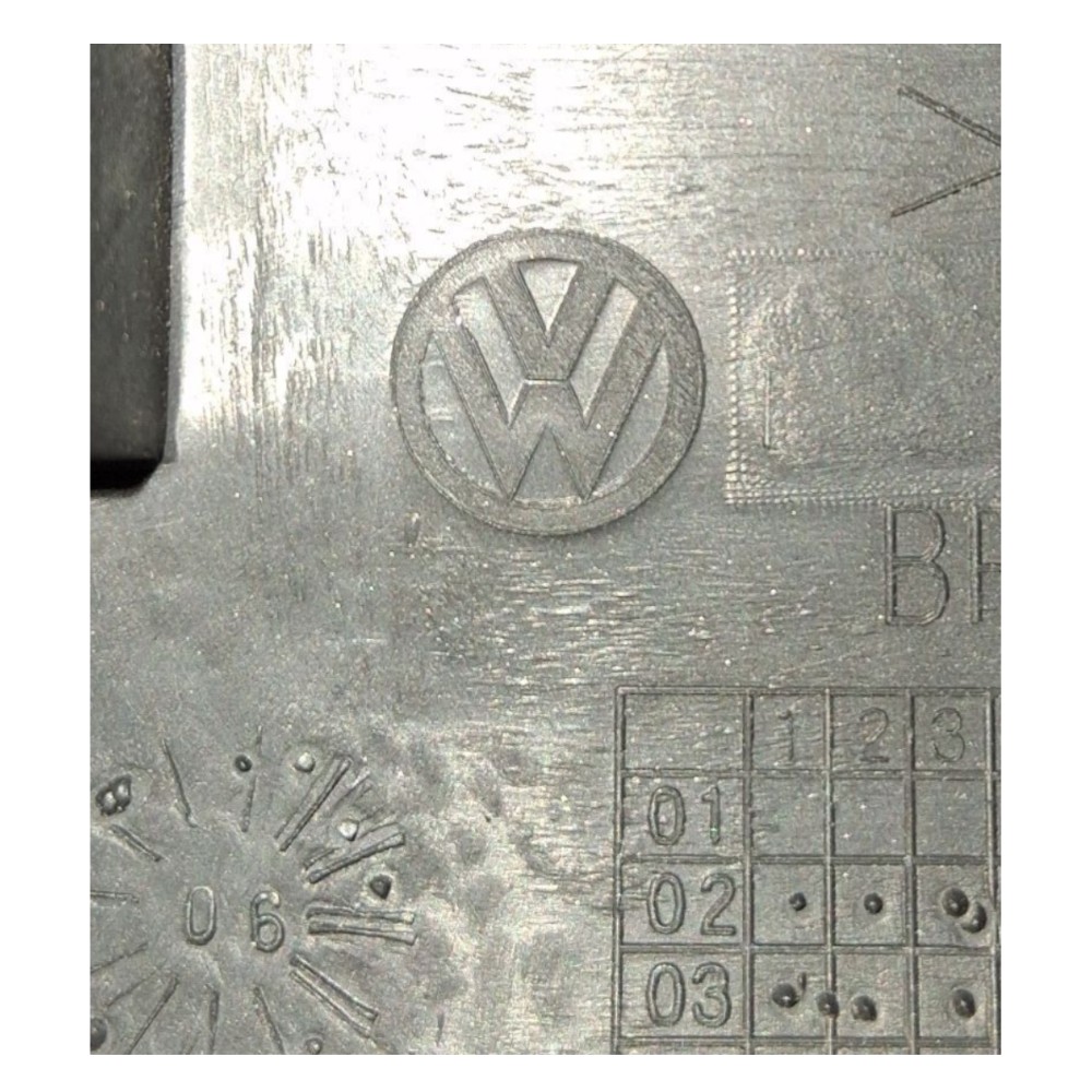 Soleira Porta Esquerda Vw Polo Sedan 2008 6q4853371 Preto Preto 6