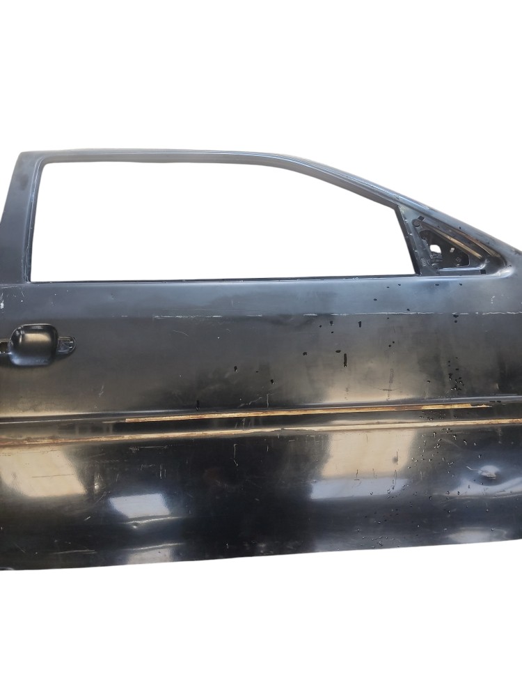 Porta Dianteira Direita Volkswagen Gol Bola 1996 Com Detalhe 1