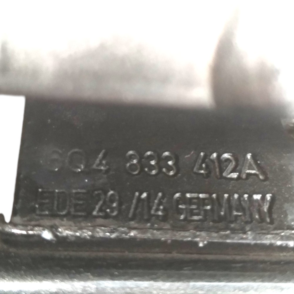 Dobradiça Inferior Porta Traseira Direita Vw Polo 2014 3
