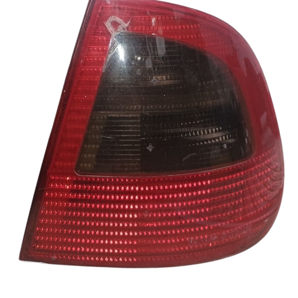 Lanterna Traseira Direita Seat Cordoba 1996 *detalhe Direito/passageiro 1