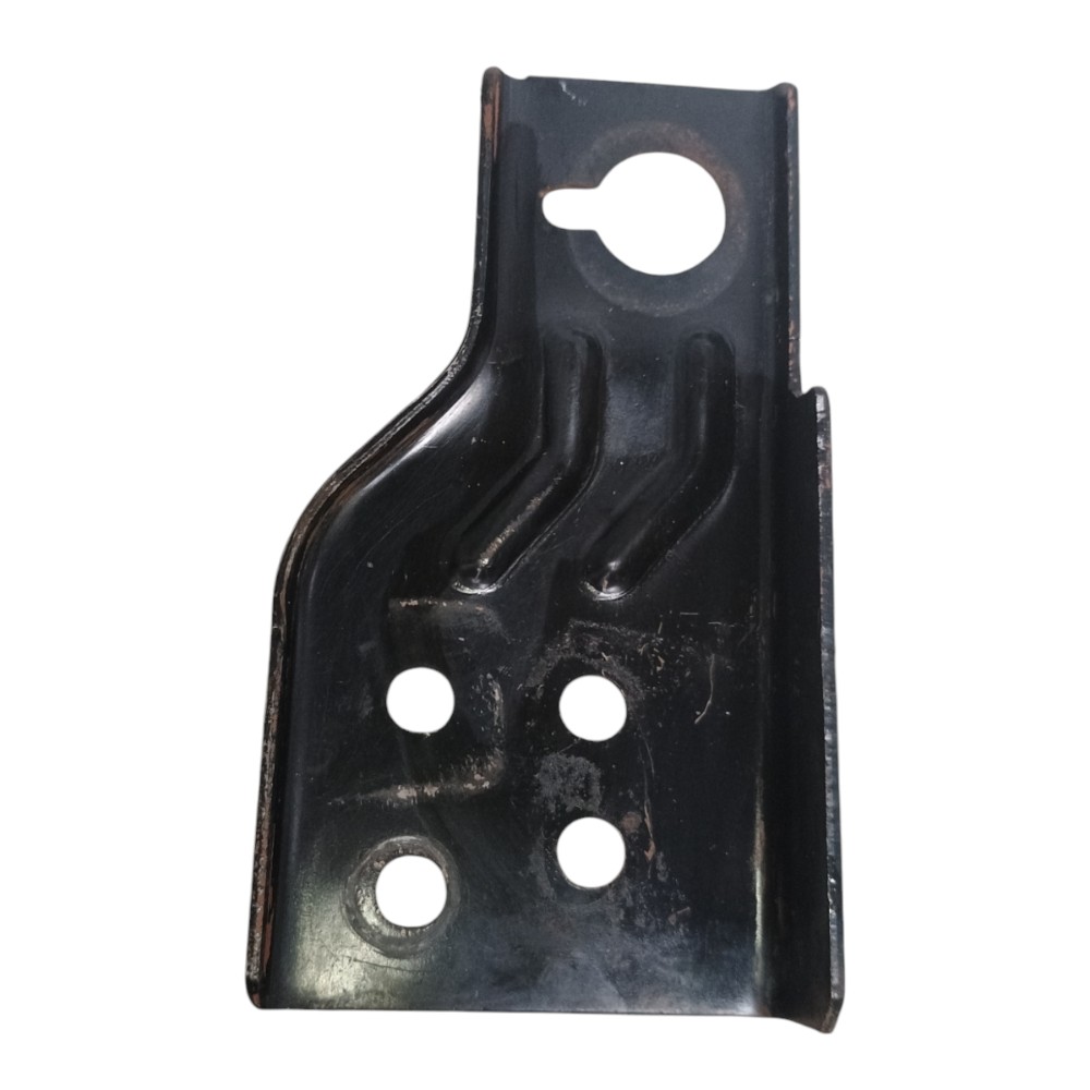 Suporte Direito Radiador Fiat Strada 1.4 Endurance 2023 1