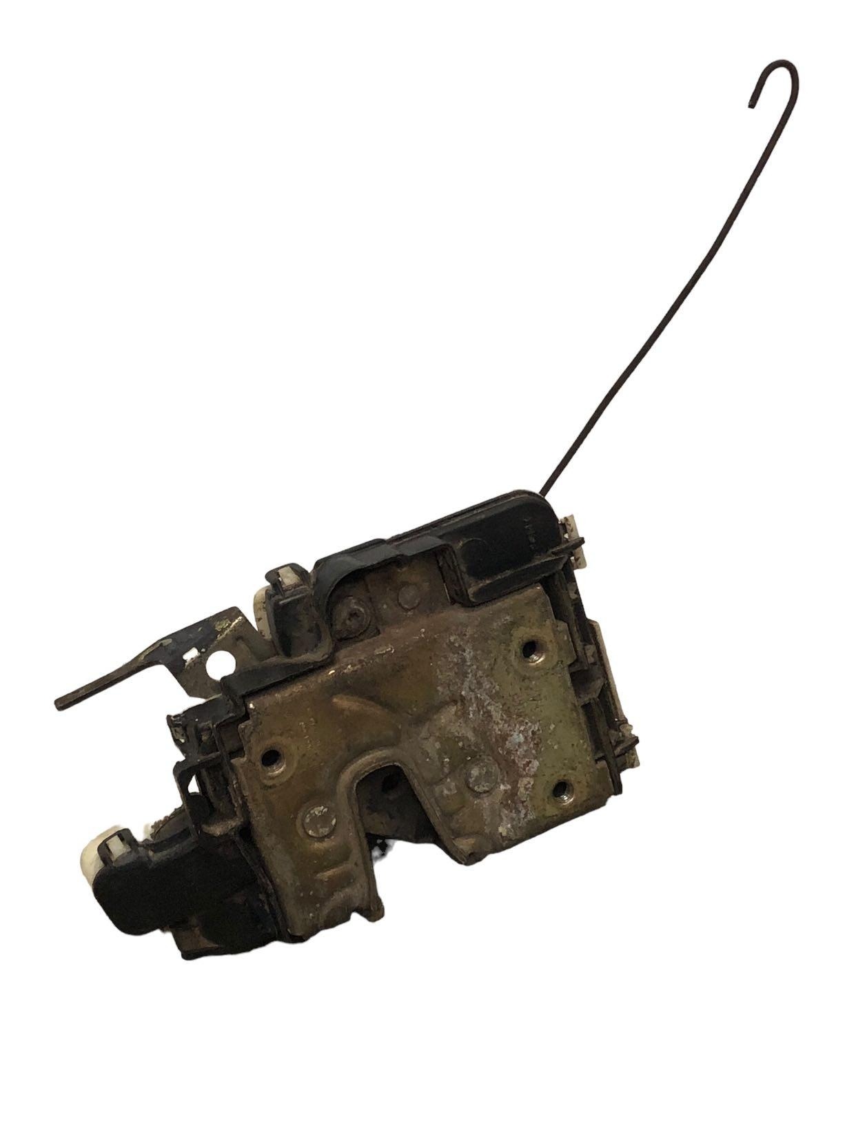 Fechadura Dianteira Direita vw Golf 1996 3