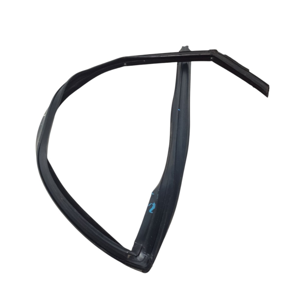 Canaleta Vidro Porta Traseira Le Ford New Fiesta sedan  2011 A 2013 Preto 1