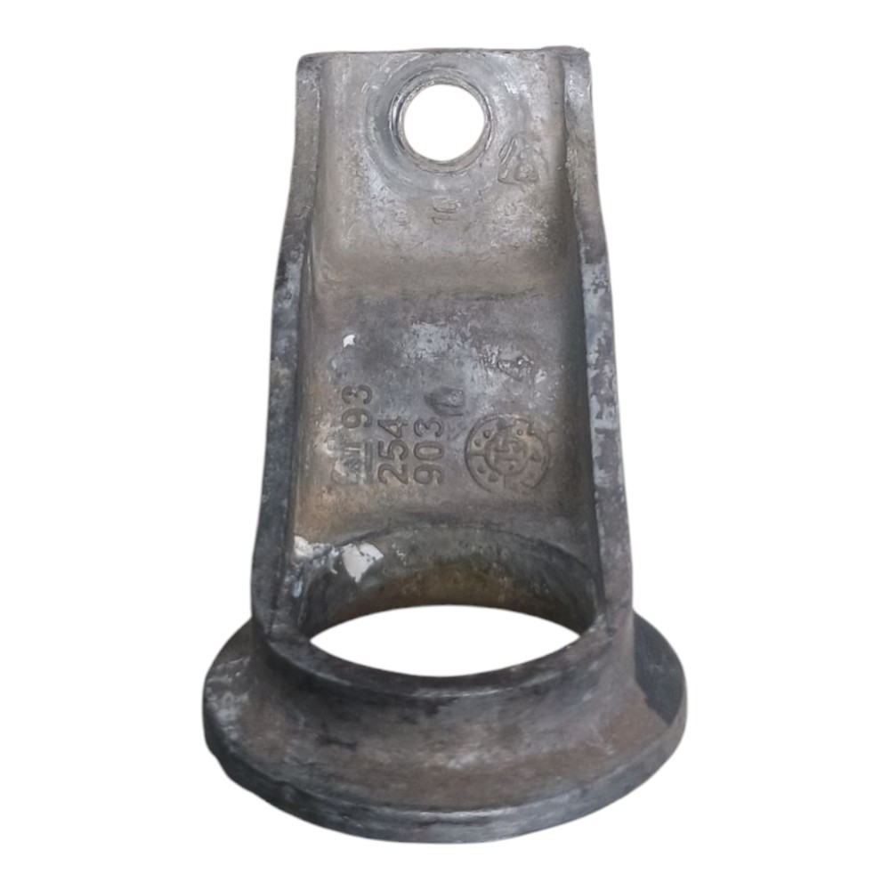 Suporte Direito Radiador Gm Corsa 1995 À 2000 1