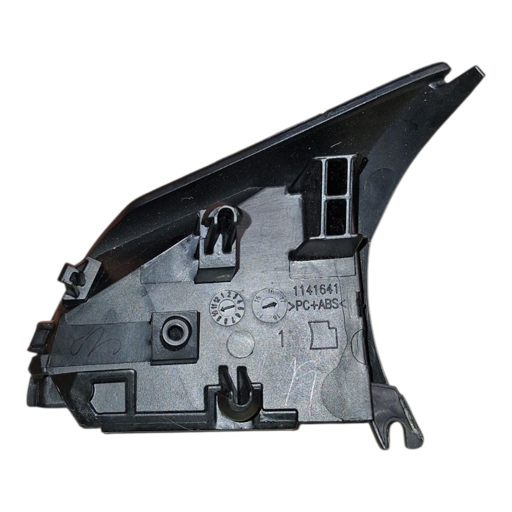Moldura Direita Volante Kicks 2018 1141641 – Preto Preto 2