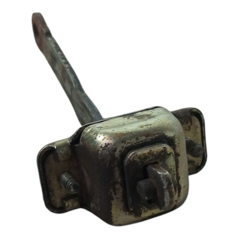 Limitador Da Porta Tras Dir Volkswagen Santana 2000 4