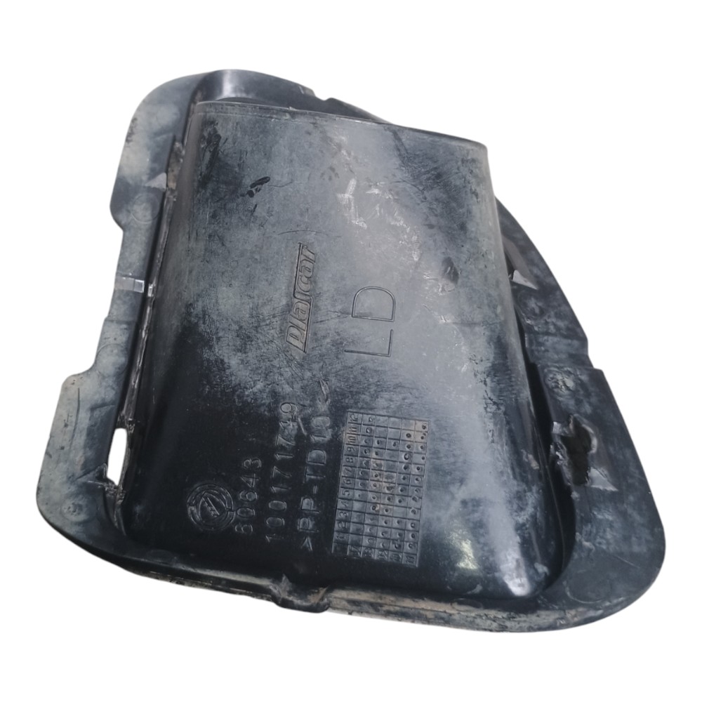 Moldura Farol Milha Direito Fiat Punto Attractive 2012 Preto 4
