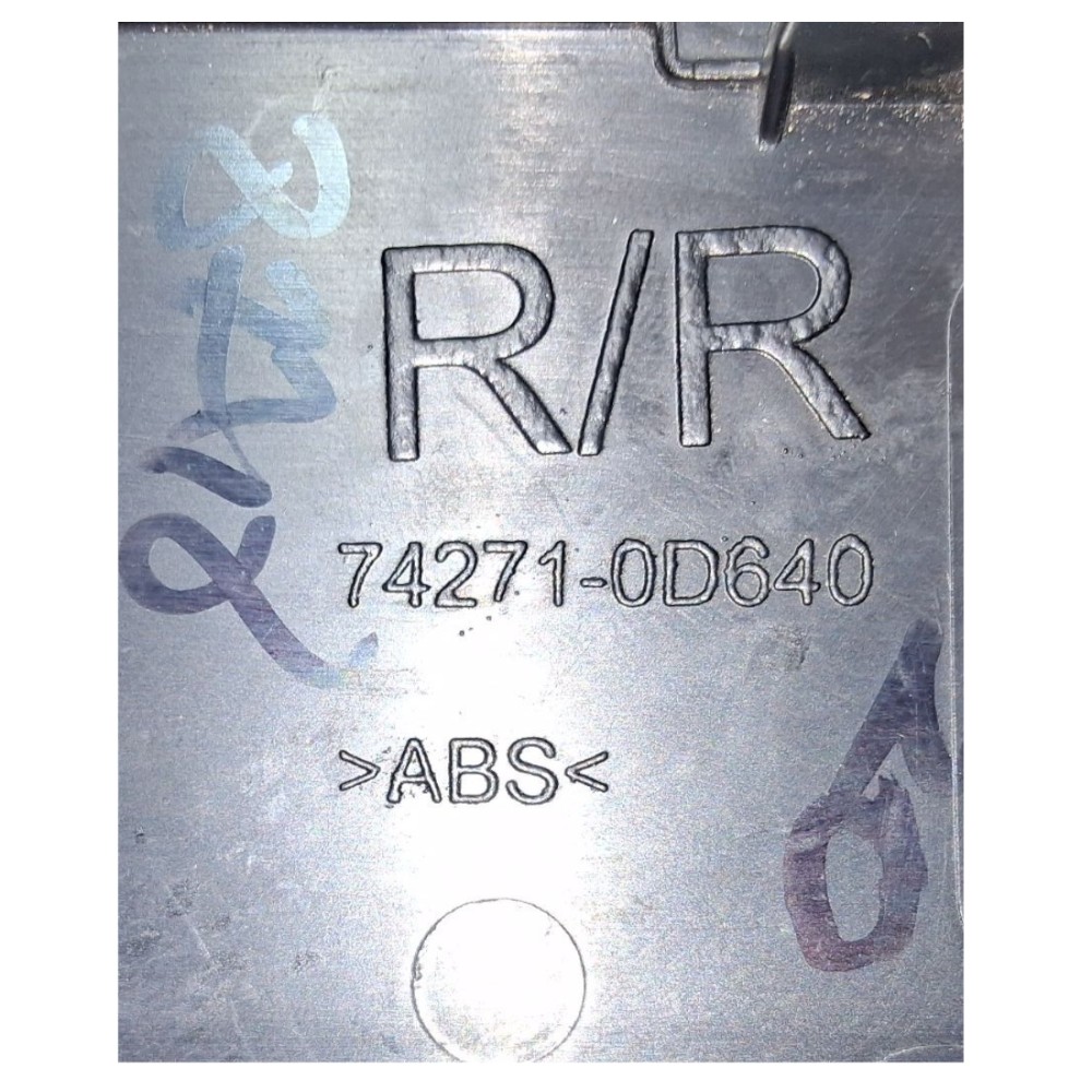 Moldura Botão Vidro Porta Traseira Direita Yaris Sd 2021 5