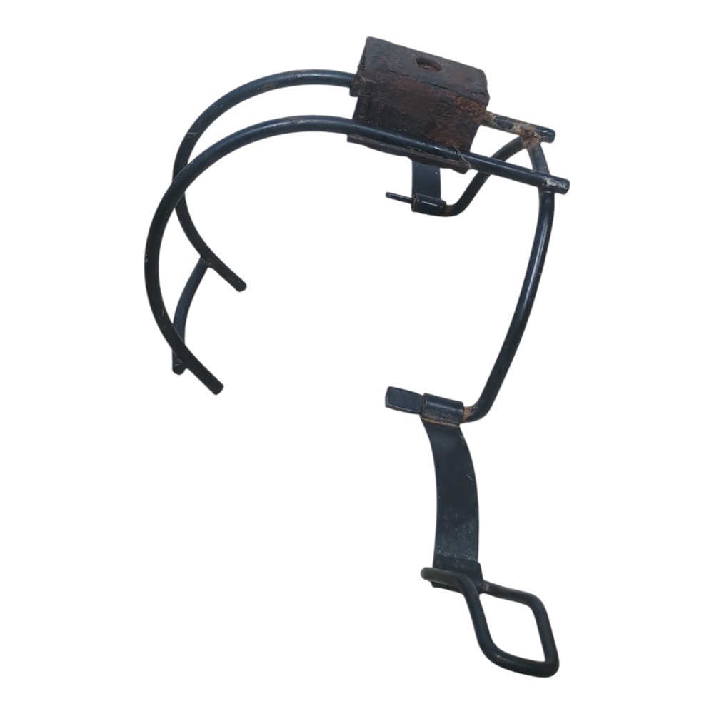 Suporte extintor incêndio gm corsa 1998 6