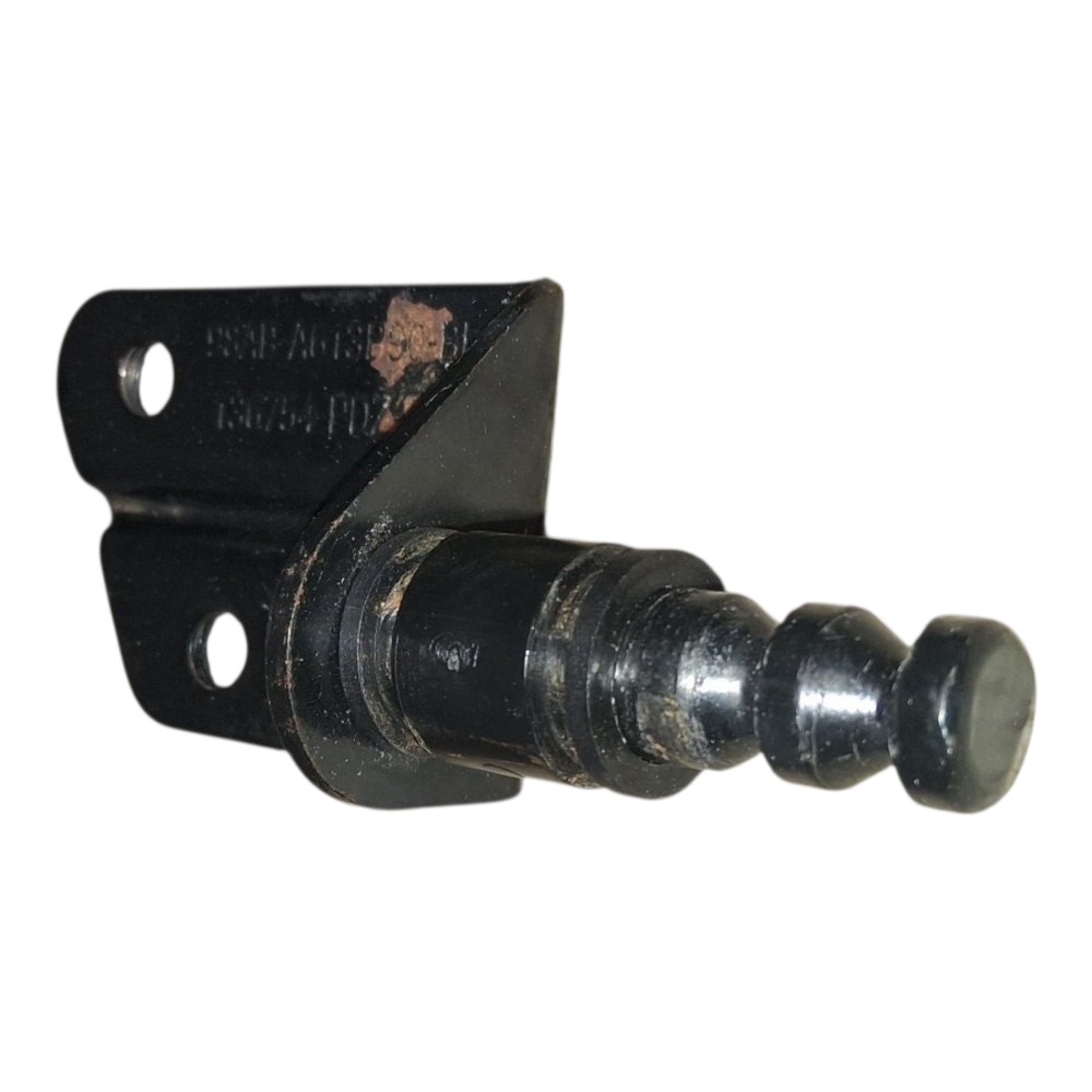 Suporte Trava Banco Traseiro Ford Focus 2001 98aba613b90 4